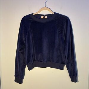 PULL OVER SWEATSHIRT